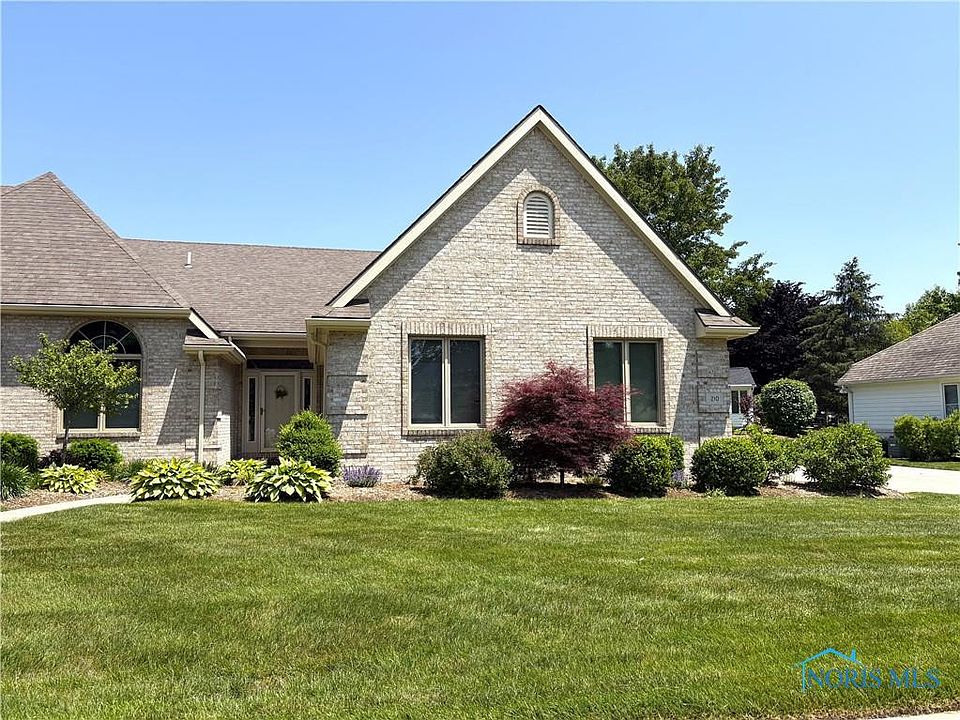 1st image of 210 Willowood Cir