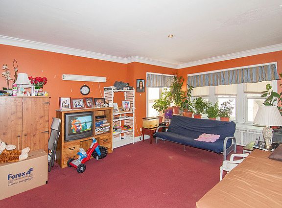 2nd image of 6105 N Campbell Ave