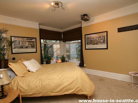 2nd image of 127 Bellevue Ave E