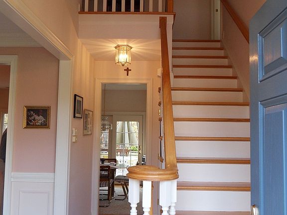 2nd image of 3132 Hollow Oak Dr