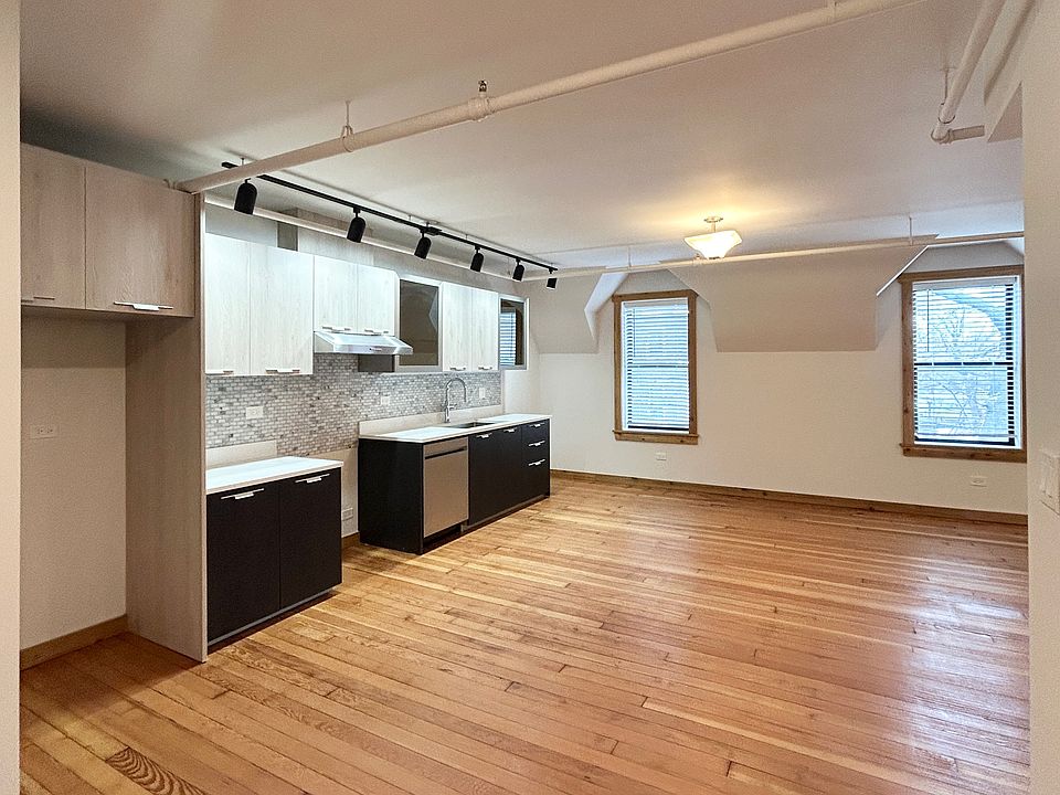 1st image of 4600 S Ellis Ave #214