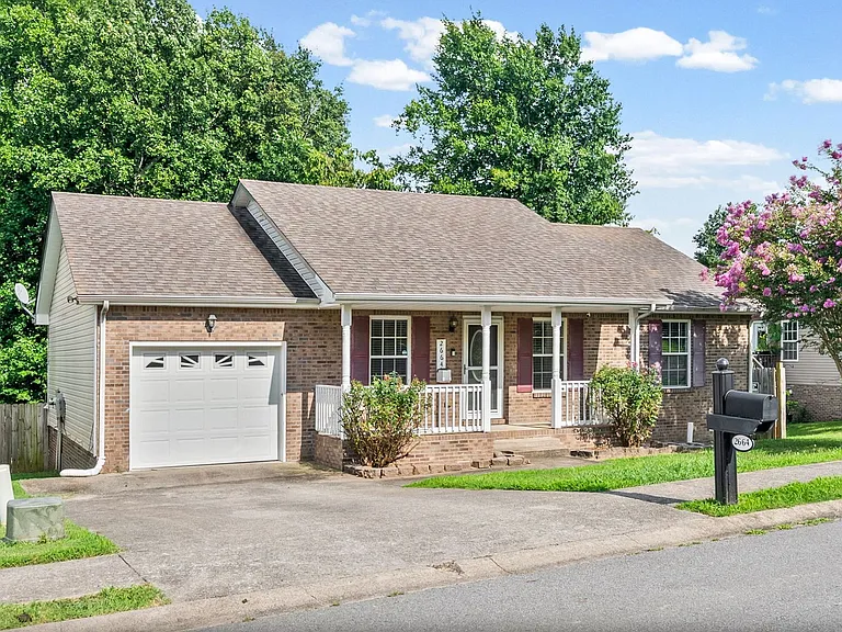 2664 Cider Dr — Photo 2