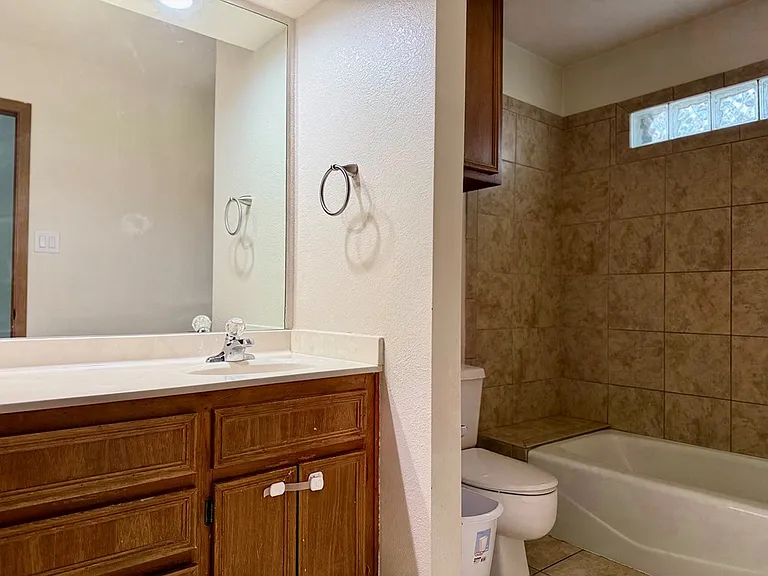 4601 Lanham St #11 — Photo 13