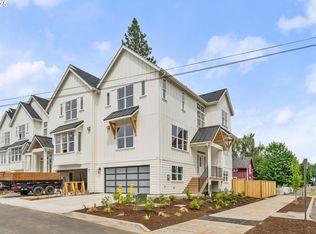 349 SE Walnut St, Hillsboro, OR 97123