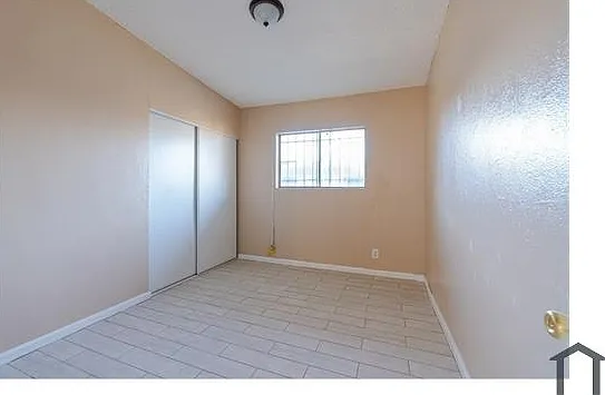 11124 S Normandie Ave #6 — Photo 7