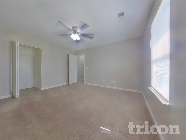 390 Fox Trot Dr — Photo 11