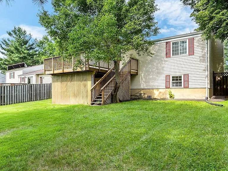 1106 Bicksler Dr — Photo 11