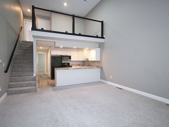 2nd image of 1702 Rockingham Dr APT 4