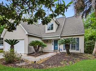 1240 Center Lake Dr, Mount Pleasant, SC 29464