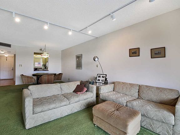 4th image of 3001 W Rolling Hills Cir APT 402