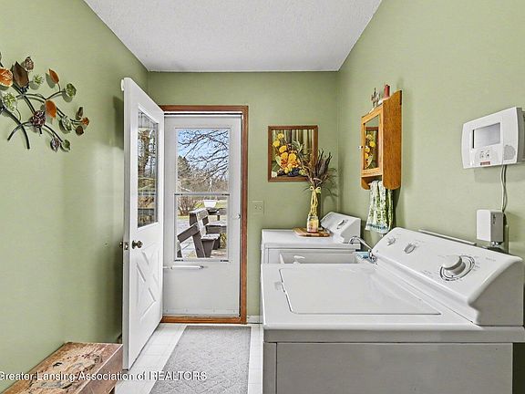 5th image of 9055 Randolph Rd