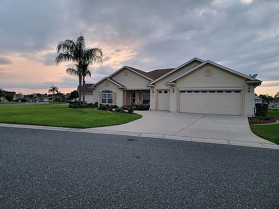 2nd image of 17468 SE 121st Cir