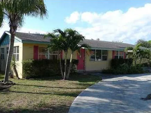 911 Burch Dr, West Palm Beach, FL 33415