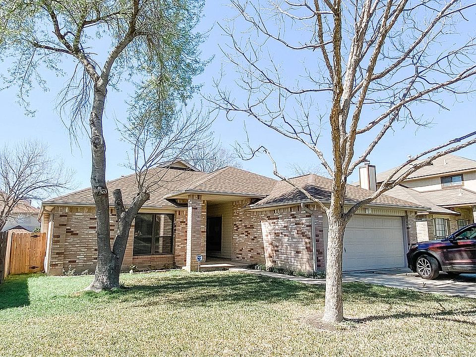 1st image of 5023 Cabin Lake Dr