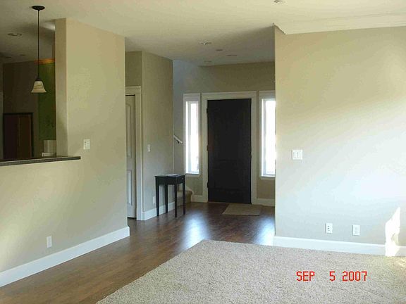 2nd image of 285 Holbrook Ln