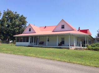 1418 Webbs Camp Rd, Walling, TN 38587