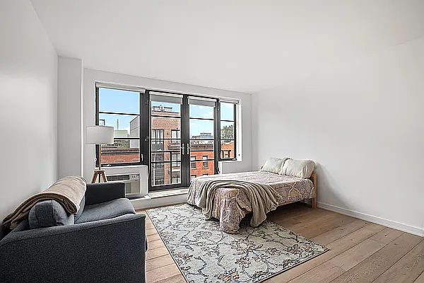 1st image of 527 Court St APT 3C