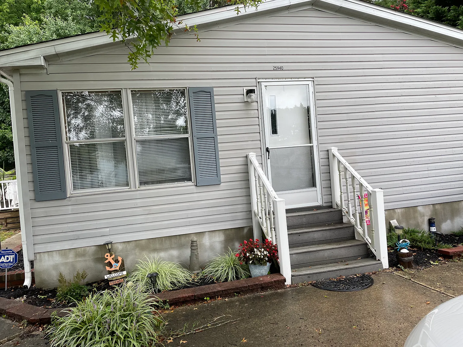 3 bed, 1456 sqft, $1,500 — Photo 1
