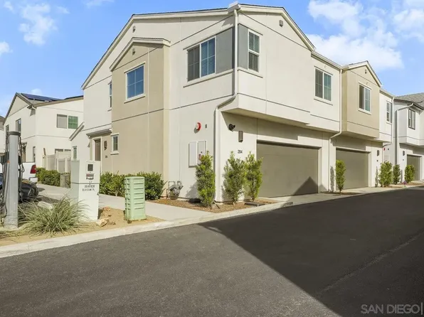 204 Perennial Pl, Fallbrook, CA 92028