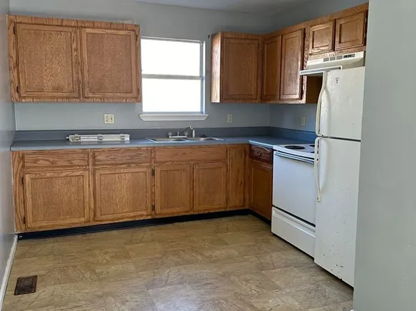 1203 @ S 7th, 1203 S 7th St APT 5, Paragould, AR 72450