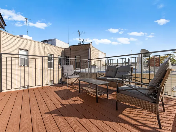 10 Hausman Street image 21 of 30