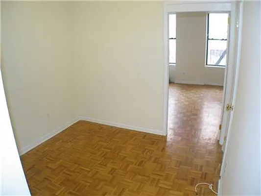 Rented by Living New York | media 25