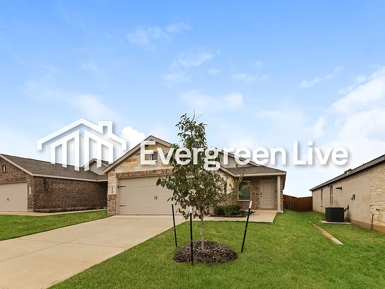 2056 Sulky Ln — Photo 2
