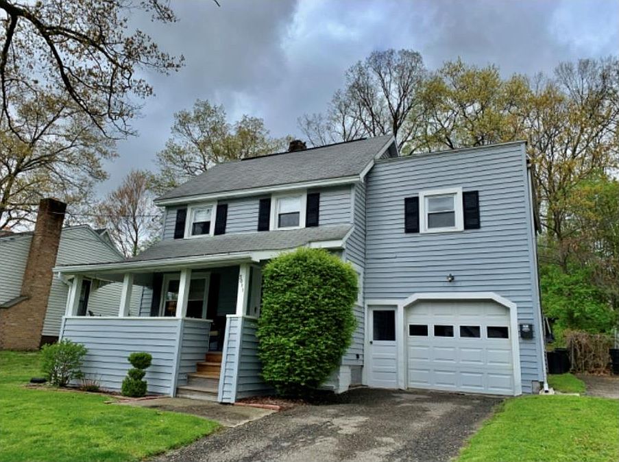 1st image of 3011 Robins St