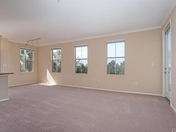 2nd image of 3460 Watermarke Pl