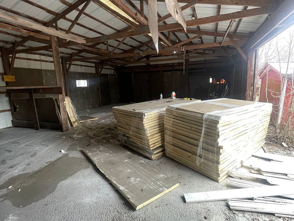 2nd image of W340 Allen Rd