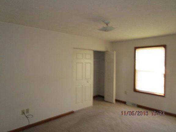 5th image of 300 Beckah Dr