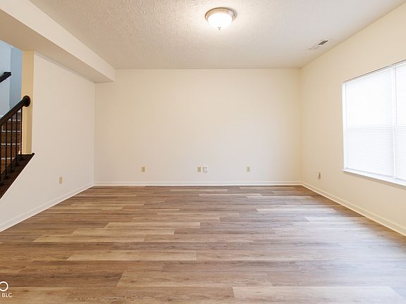 5th image of 904 Adena Ln