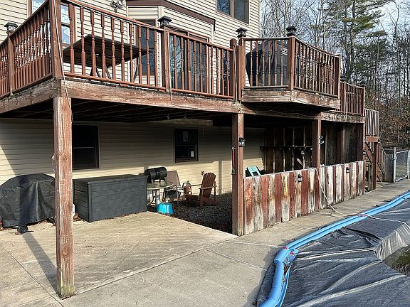4th image of 433 Old Tavern Rd