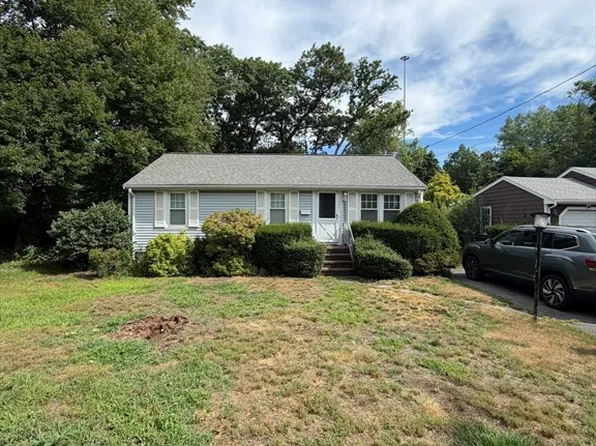 321 Common St, Braintree, MA 02184