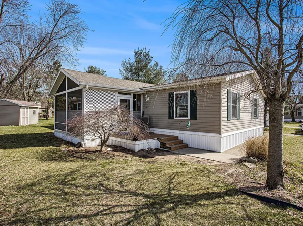 1137 Regina Trl, Wayland, MI 49348