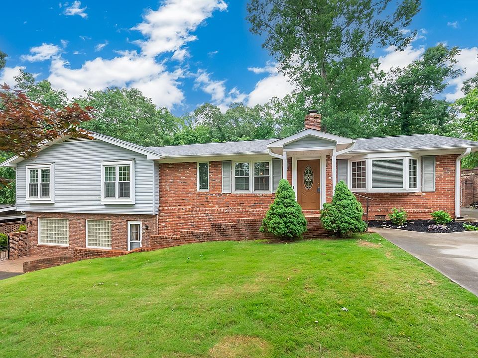 1st image of 17 Zelma Dr