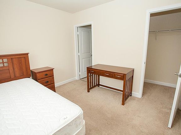 4th image of 525 Davis Mills Dr APT 102