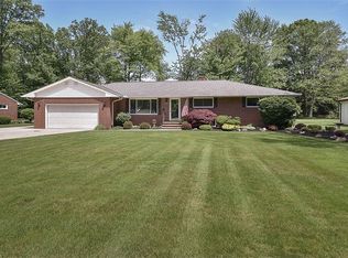 3735 Canterbury Rd, Westlake, OH 44145