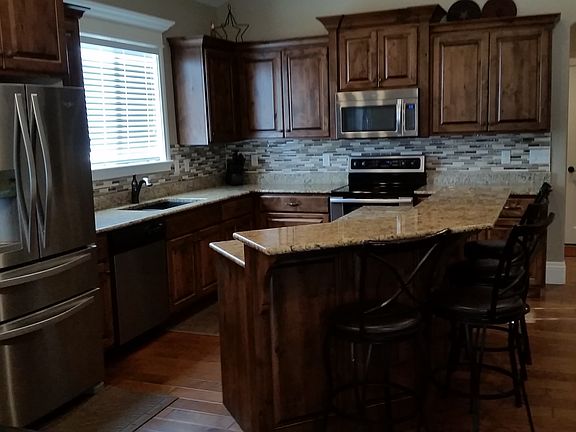 2nd image of 3250 Klondike Way