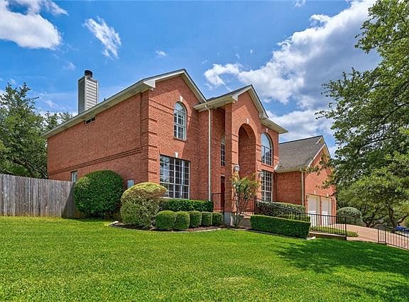 2nd image of 3901 Mira Vista Dr