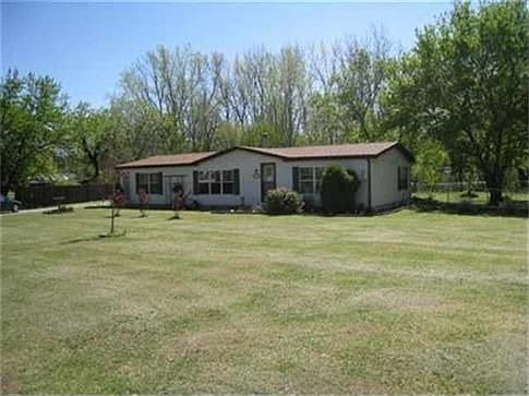 2nd image of 7219 State Road 26 E