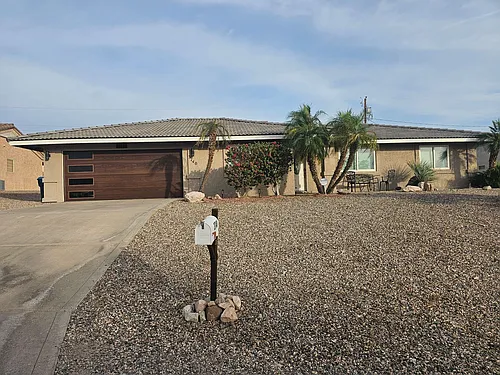 3740 Breakwater Dr Photo 1