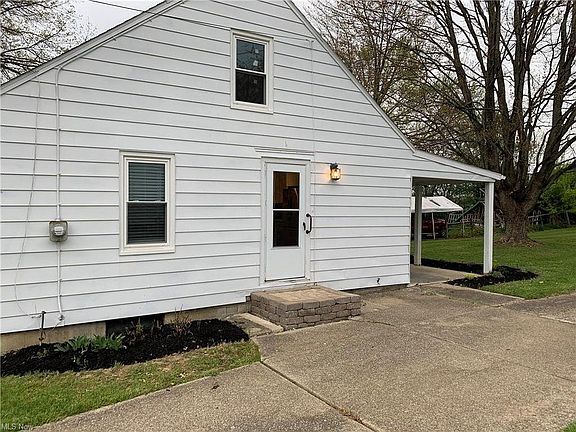 2nd image of 7439 Westview Dr
