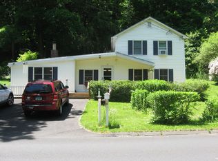 17 Mountainville Rd, Danbury, CT 06810