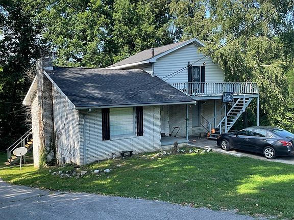 2nd image of 906 Edward St