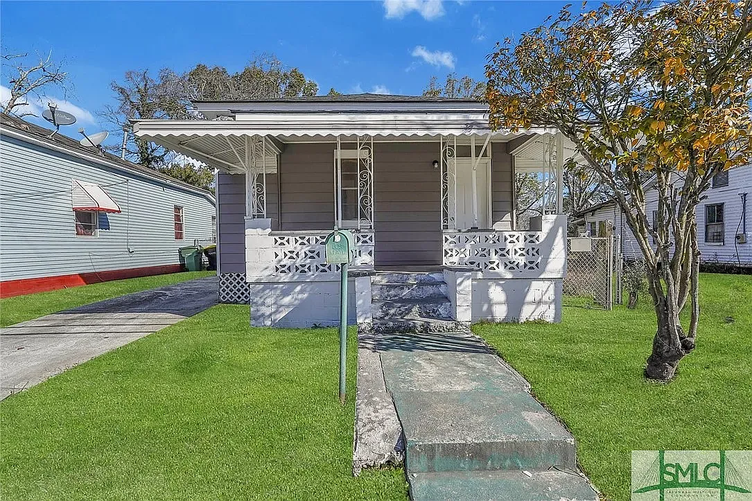 3 bed, 1100 sqft, $1,700 — Photo 1