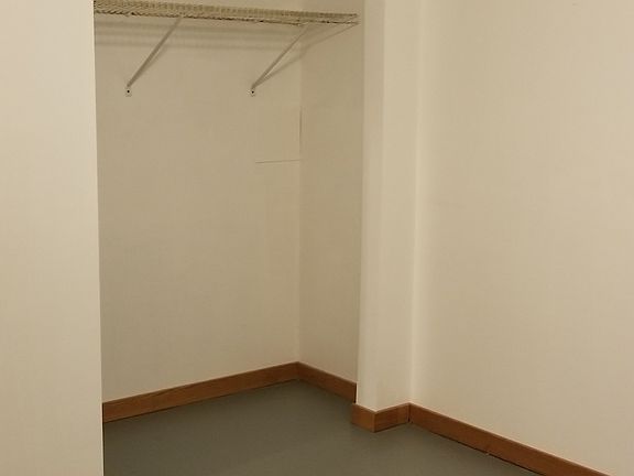 4th image of 4301 Seaway Dr