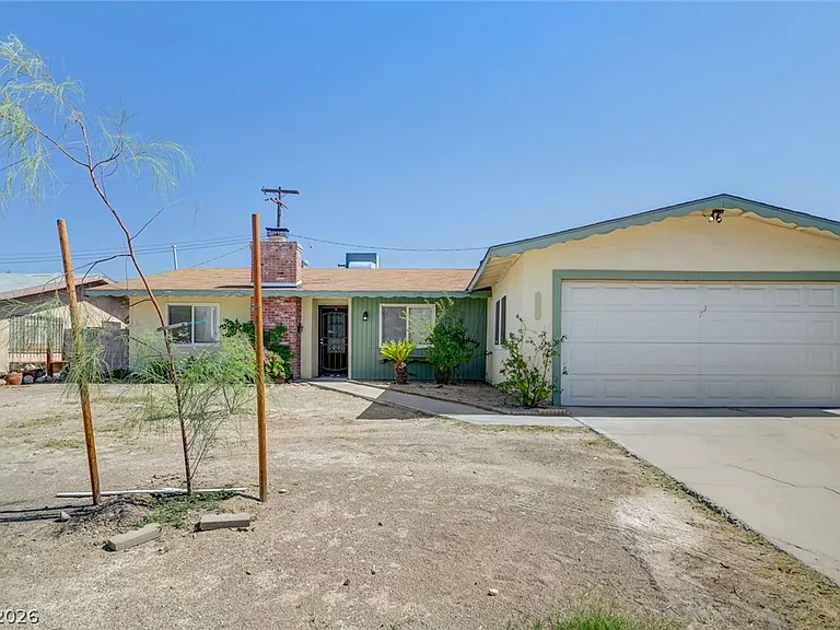3917 W Oakey Blvd — Photo 1