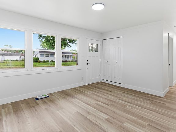 2nd image of 5508 Ferngrove Dr