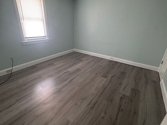 3rd image of 102 Evans St
